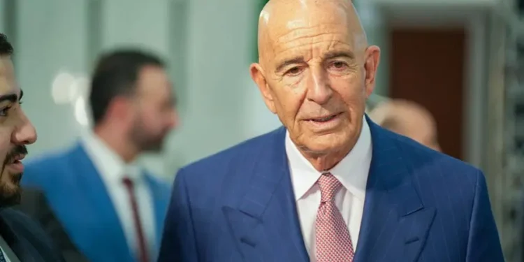 وثائق وزارة العدل تكشف استمرار التواصل بين توم براك وجيفري إبستين بعد إدانة الأخير عام 2008