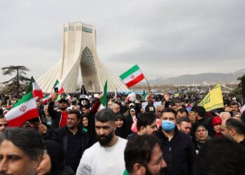 إيران تحيي ذكرى الثورة الإسلامية بمسيرات واسعة في العاصمة طهران