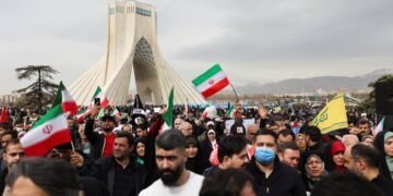 إيران تحيي ذكرى الثورة الإسلامية بمسيرات واسعة في العاصمة طهران