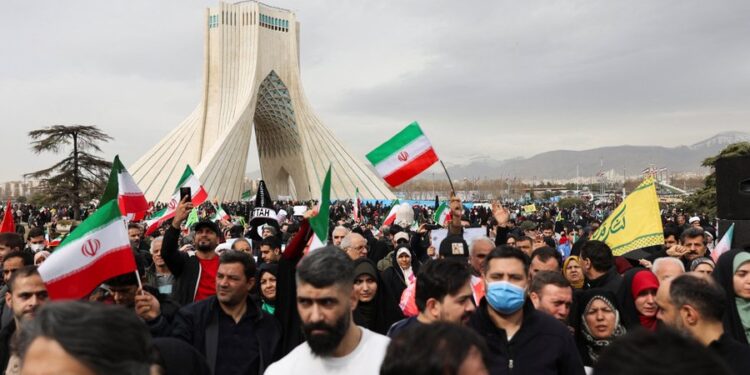 إيران تحيي ذكرى الثورة الإسلامية بمسيرات واسعة في العاصمة طهران