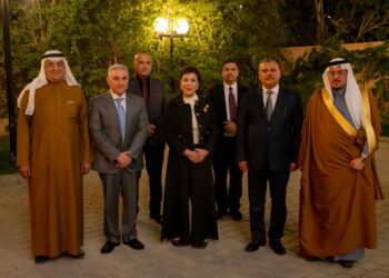 بين العرف والبروتوكول.. الحيالي يحسم الجدل: الكرامة لا تُقاس بوضعية جلوس والعزوبية ثقافة ضيافة لا إساءة دبلوماسية