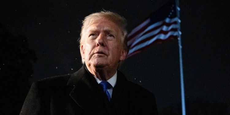 ترمب يحذر إيران من العودة إلى برنامجها النووي ويصف المباحثات الأخيرة مع طهران بـ”الإيجابية”