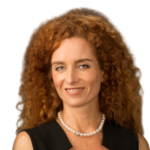 الهيمنة في مجال الطاقة على الطريقة الصينية