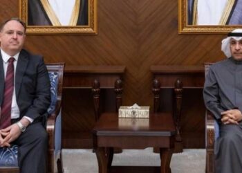 الكويت تستدعي القائم بالأعمال العراقي وتسلّمه مذكرة احتجاج بعد استهداف أراضيها