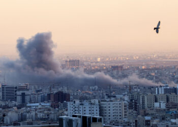انفجارات تهز طهران مع تصاعد الضربات الإسرائيلية على إيران