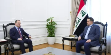 رئيس الوزراء العراقي المنتهية ولايته يدعو إلى تجنيب المنطقة حرباً إقليمية خلال لقائه السفير الروسي في بغداد