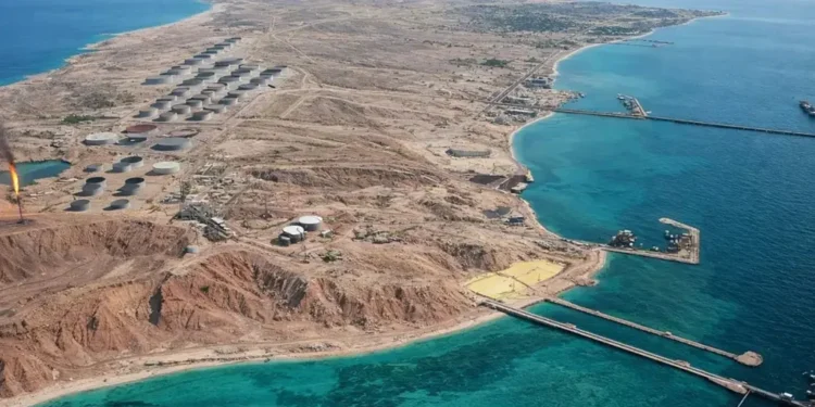 الولايات المتحدة تدرس اقتحام جزيرة خرج الإيرانية في تصعيد عسكري محتمل