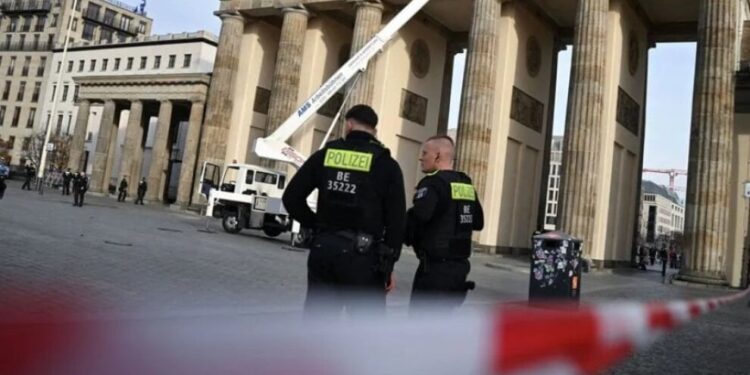 أوروبا تحت النار.. تحقيقات تكشف شبكة هجمات مرتبطة بإيران