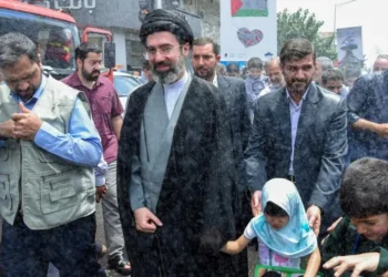 مجتبى خامنئي: أفشلنا مخطط تقسيم إيران وسنواصل استهداف القواعد الأميركية