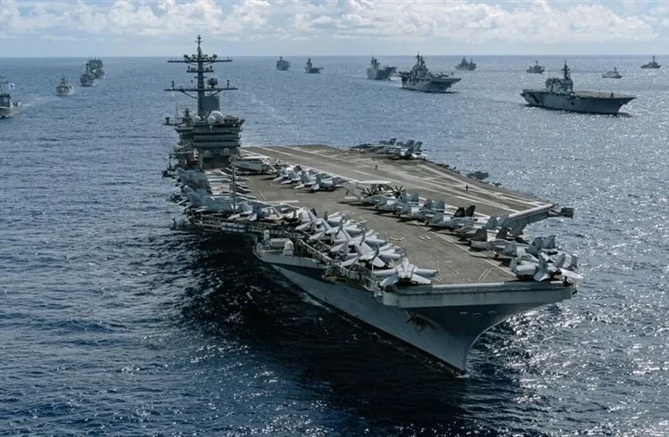 ضربات متصاعدة في إيران.. تدمير أكثر من 100 سفينة عسكرية واستهداف طائرة للمرشد في مطار مهرآباد