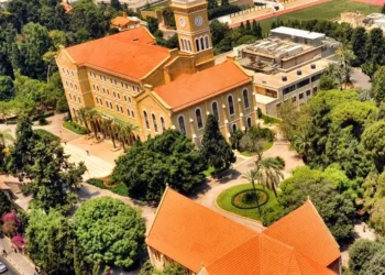 الجامعة الأمريكية في بيروت تتحول للتعليم عن بعد بعد تهديدات إيرانية