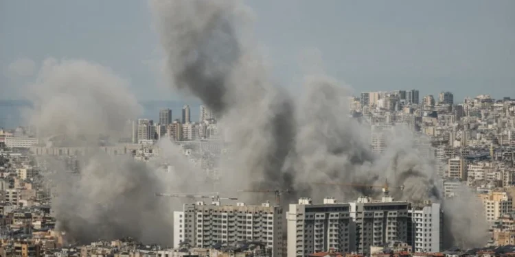 مرحلة جديدة من الحرب.. إسرائيل توسّع ضرباتها في طهران وحزب الله يرد بالصواريخ