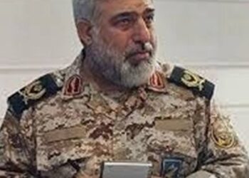 مقتل رئيس منظمة الباسيج الإيرانية أسد الله بادفر