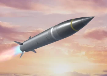 أول استخدام قتالي لصاروخ أمريكي متطور يثير جدلاً بعد سقوط ضحايا مدنيين في إيران