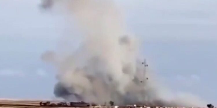 شرارة التوتر تعود: قصف جوي جديد يضرب قضاء القائم في الأنبار
