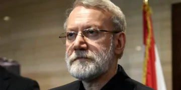 من هو علي لاريجاني الذي أعلنت إسرائيل استهدافه في خضم التصعيد مع إيران؟