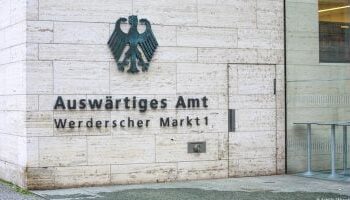 ألمانيا تعلن إرسال طائرات إلى الخليج لإجلاء رعاياها مع تصاعد التوترات الإقليمية