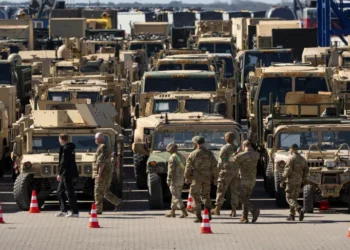 واشنطن تخطط لغزو محدود لإيران والتحذيرات تحذر من مستنقع جديد