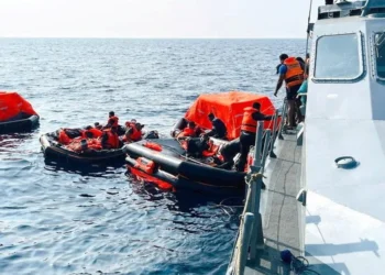 واشنطن تضغط على سريلانكا لـــعدم إعادة بحارة إيرانيين بعد إغراق سفينة حربية