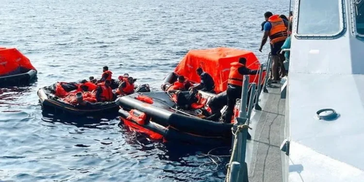 واشنطن تضغط على سريلانكا لـــعدم إعادة بحارة إيرانيين بعد إغراق سفينة حربية