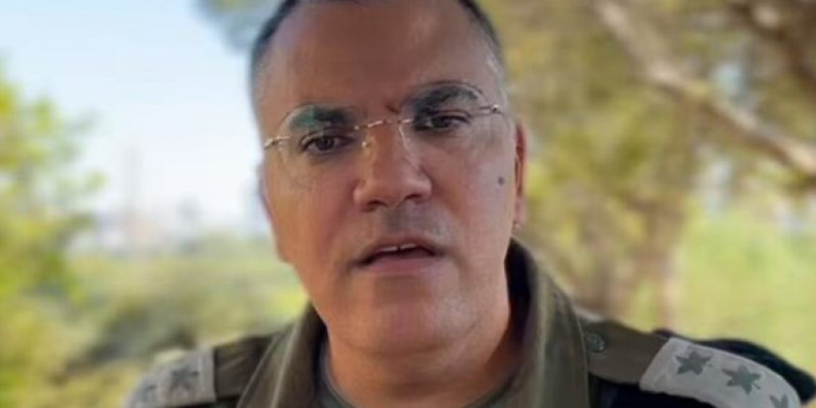 المتحدث الذي يتكلم بلسان عربي… أصول عراقية وخطاب متوتر.. قراءة في أداء أفيخاي أدرعي في معركة الوعي