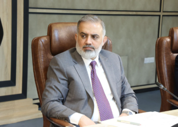تصعيد سياسي بعد الضربات الجوية… النائب يوسف الكلابي ينتقد بيان العمليات المشتركة ويطالب بجلسة طارئة للبرلمان