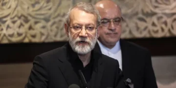 لاريجاني: مضيق هرمز إما منفذ أمان للجميع أو مأزق للحروب