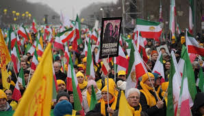 إيران تهدد بمصادرة ممتلكات مواطنيها بالخارج حال دعمهم واشنطن أو إسرائيل