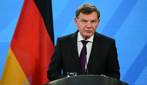 ألمانيا تدعو لإنهاء الحرب مع إيران وإعادة فتح مضيق هرمز