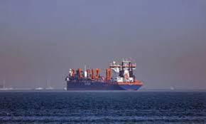 مقترحات إقليمية لإعادة الملاحة في مضيق هرمز وتحالف محتمل لنقل النفط