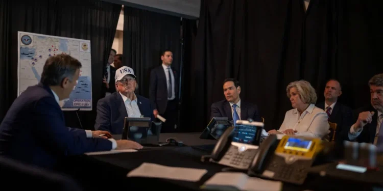 ترامب يحذر إيران: “أي هجوم سيواجه قوة لم يسبق لها مثيل”