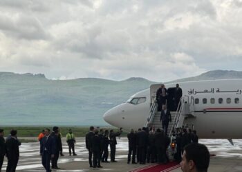 نزار آميدي يصل السليمانية في أول زيارة رسمية ويستهلها بزيارة ضريح مام جلال