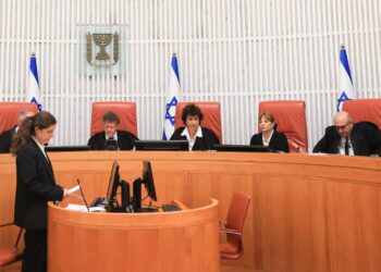 المحكمة العليا الإسرائيلية تبحث إقالة بن غفير وسط صدام حاد مع الحكومة