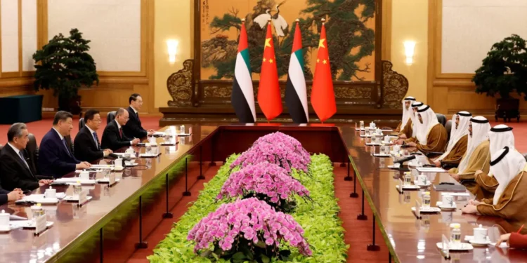 شي جينبينغ يدعو لتعزيز الشراكة مع الإمارات وسط توترات إقليمية متصاعدة
