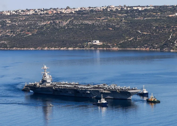 أكبر حاملة طائرات أميركية تغـــادر الشرق الأوسط بعد مهمة قياسية وسط استمرار الحشد العسكري
