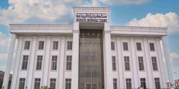 السجن 3 سنوات لخمسة مدانين بابتزاز أصحاب محال تجارية في بغداد