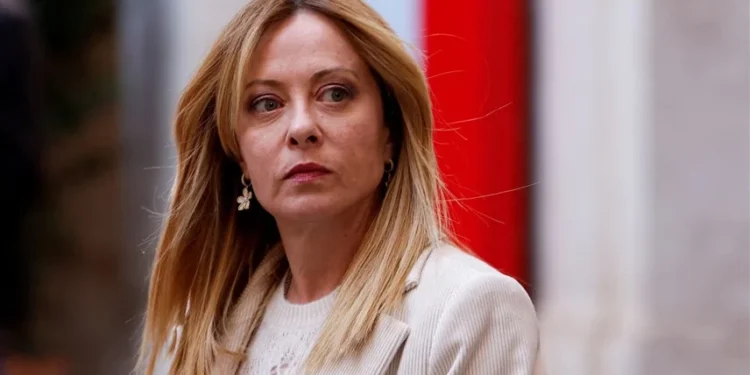 توتر مكتوم بين ميلوني وترامب.. روما تفضّل التهدئة بعيداً عن الإعلام