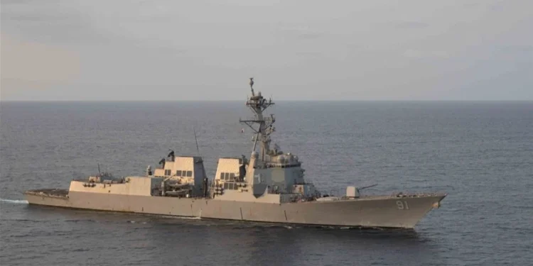 الحصار البحري يشلّ التجارة الإيرانية بالكامل