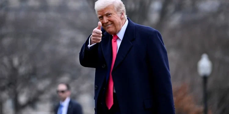 ترامب يعلن إنقاذ ضابط أميركي بعد إسقاط مقاتلة في إيران