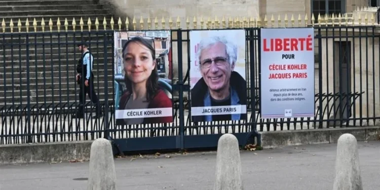 ماكرون يعلن الإفراج عن فرنسيين محتجزين في إيران بعد سنوات من الاعتقال