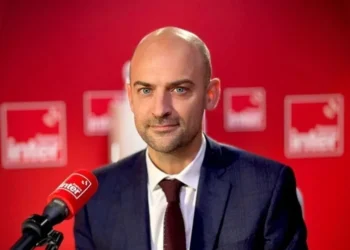 فرنسا ترفض رسوم هرمز: حرية الملاحة “حق لا يُمس”