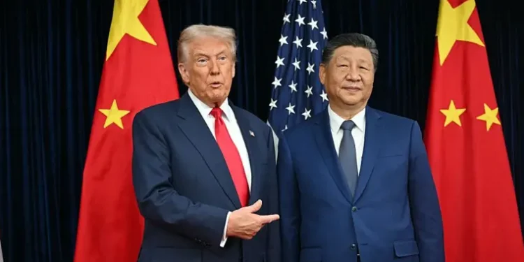 ترامب يحذّر الصين من (مشكلات كبيرة) إذا زودت إيران بالأسلحة