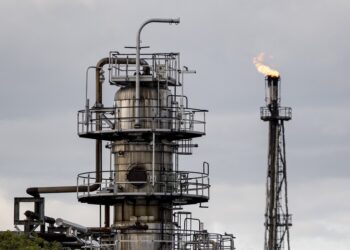 تفاهمات اقتصادية سورية عراقية تمهّد لتعاون واسع في الطاقة والتجارة