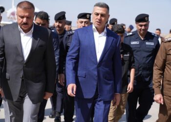 الشمري يصل البصرة لافتتاح مديرية المرور ومتابعة الملف الأمني