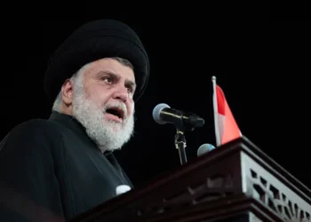 مقتدى الصدر يشكر المتظاهرين بعد خروج تظاهرات في 12 محافظة تنديداً بالحرب