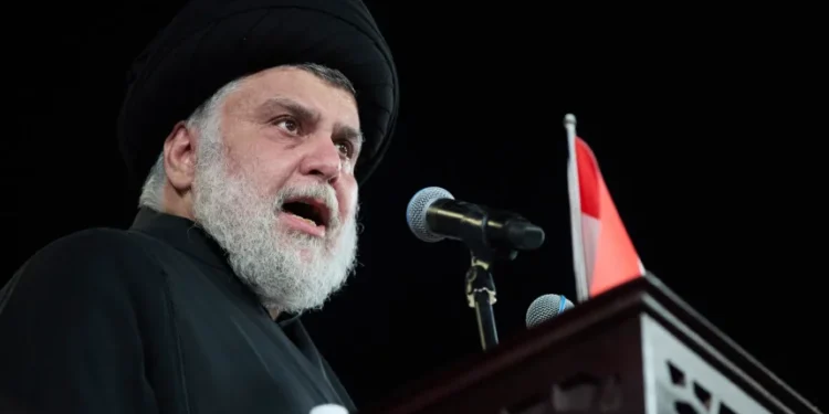 مقتدى الصدر يشكر المتظاهرين بعد خروج تظاهرات في 12 محافظة تنديداً بالحرب