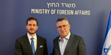 إسرائيل تعيّن مبعوثاً للعالم المسيحي وسط انتقادات متصاعدة لانتهاكات دينية