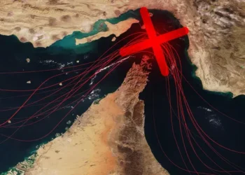 تحالف دولي بقيادة بريطانيا للتحرك في مضيق هرمز وسط تصعيد أميركي وتهديدات مباشرة
