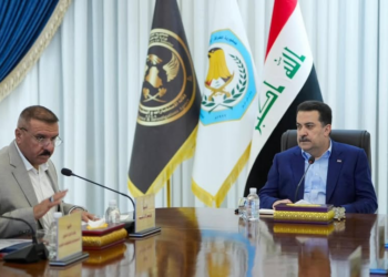 السوداني من مقر الاستخبارات: لا خطوط حمراء أمام القانون لحماية البعثات في العراق… وتحذيرات أميركية من عجز حكومي عن وقف الاستهدافات