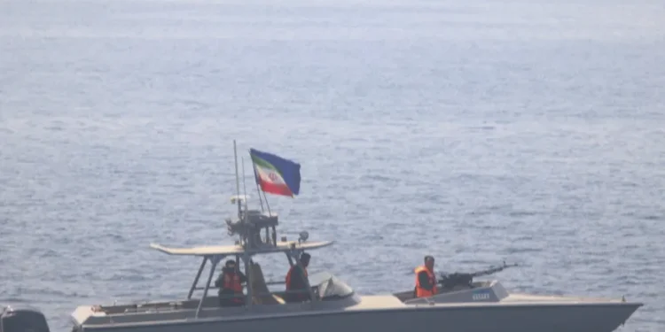 إطلاق نار على ناقلة وسفينة حاويات قبالة عُمان